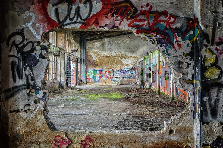 Fotótapéták Graffiti in old warehouse