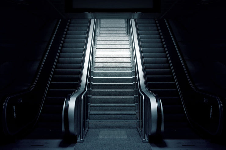 Fotótapéták Escalator in the dark